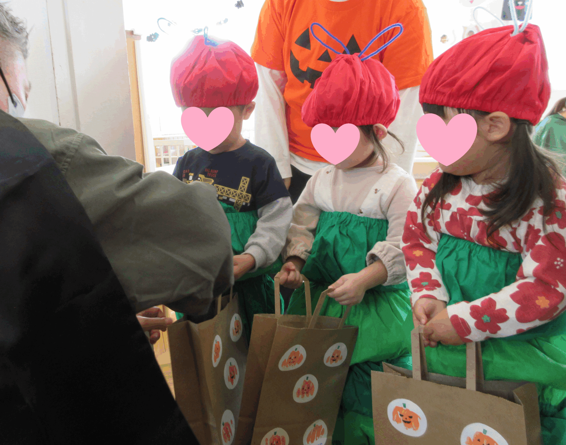 ハロウィンパーティーをしました